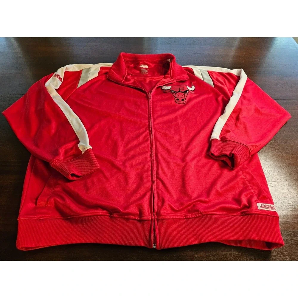 Chicago Bulls Full Zip Up Red White Lined Track Jacket W Pockets Mens 2 XL
